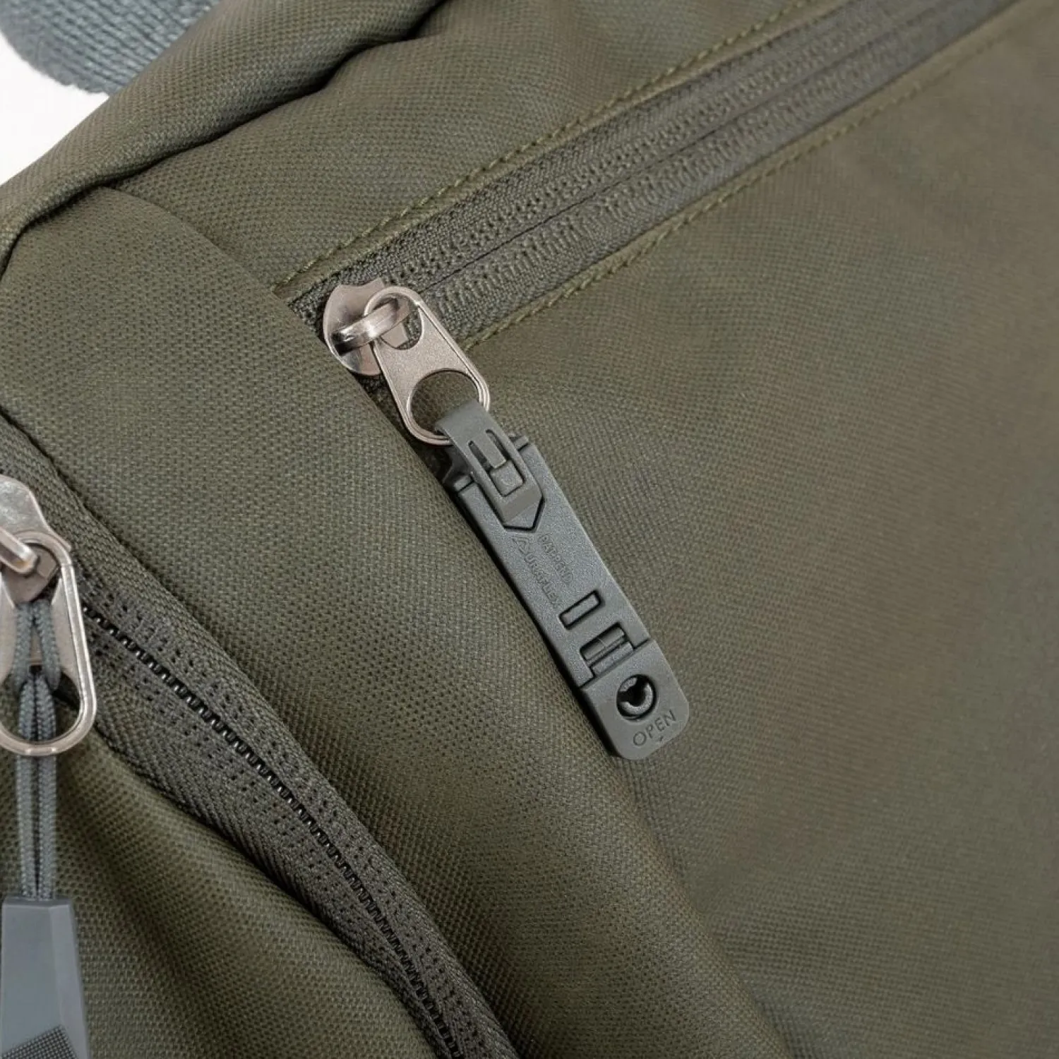 Outlet Highlander Daypack - Bahn Urban - 22 Liter