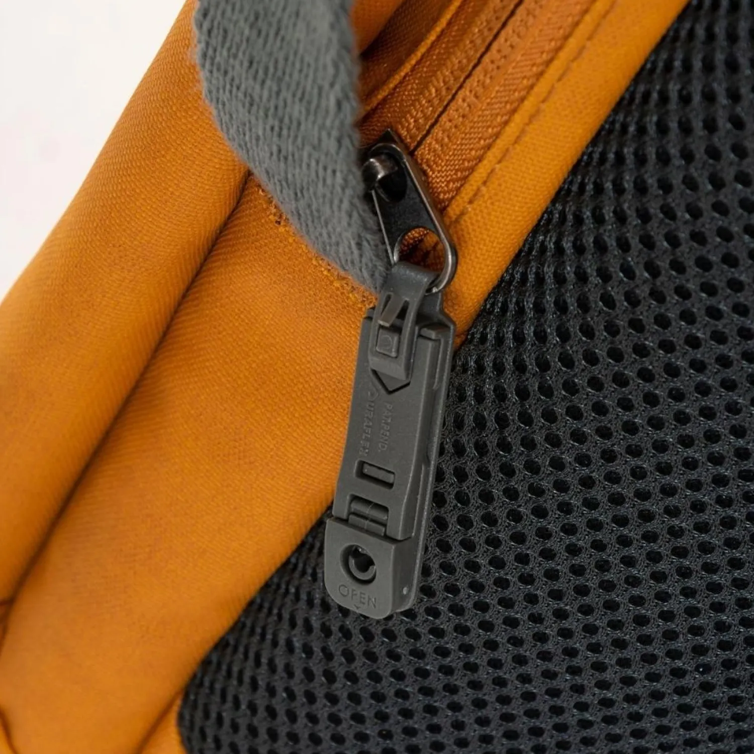 Fashion Highlander Daypack - Flug - 18 Liter - Gul